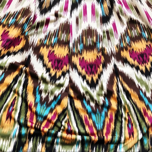 Brown dress with pattern details. Size small - Picture 4 of 8